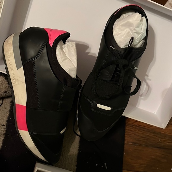 Authentic Balenciaga Sneakers - Picture 1 of 7